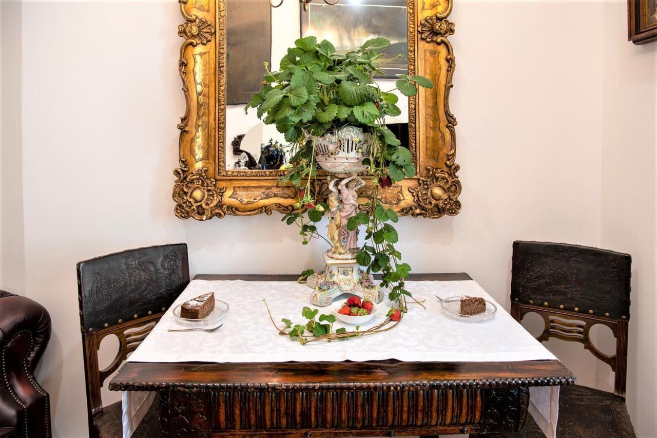 Royal Heritage Apartment In Split Center Екстериор снимка